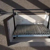 Parrilla sistema de cadenas — Hojalatería Ricardo Flores, Pudahuel